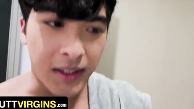 Matteo Gomez Just Turned 18 And Dreams Of Having His Cherry Popped By The Hot Hunk Jax Thirio