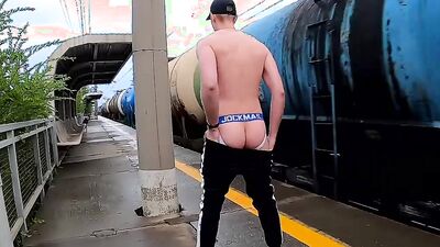 extreme tour of railway stations