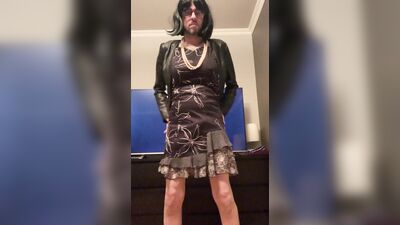 Clémence Dior presents: Masturbation in his wife's dress!