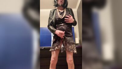 Clémence Dior presents: Masturbation in his wife's dress!