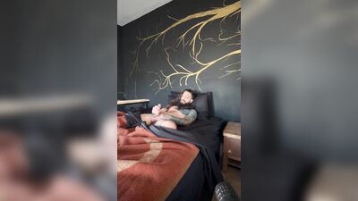 Compilation sborrate ragazzo capelli lungh