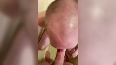 Fun in the tub with piss and cum