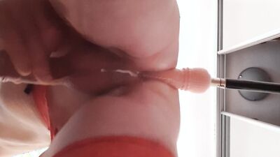 Sex machine anal from below