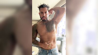 Naked talking very dirty masturbating myselft - VIKTOR ROM -
