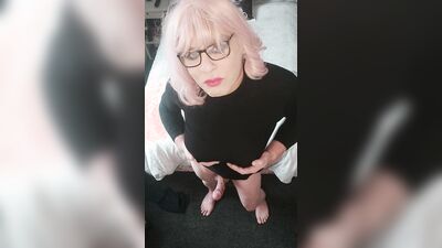 Juniper Berri UK crossdresser Sunday dildo fun