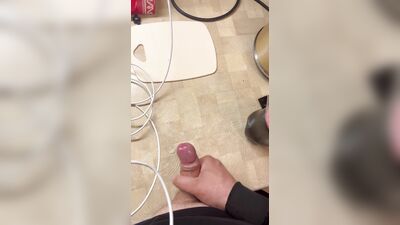 Guy masturbating and cumming on camera close-up