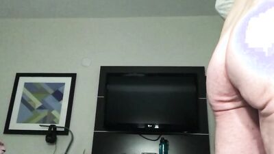 Solo hotel fun