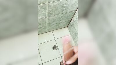 man in the shower ends up masturbating until he comes - watch the end