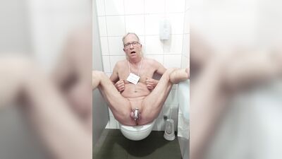 Public toilet