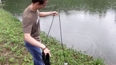 He Spots A Cute Twink Fishing And Offers Him Enough Cash To Make Him Suck His Dick - BIGSTR
