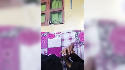Man masturbating in the living room without being seen