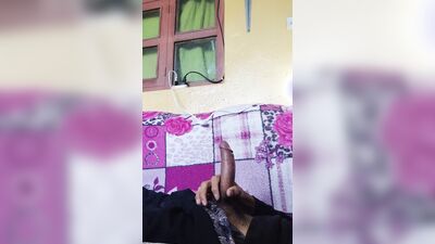 Man masturbating in the living room without being seen