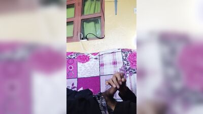 Man masturbating in the living room without being seen