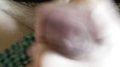 My hose is cumming in your mouth !