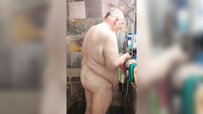 DavidBigBottom taking a shower