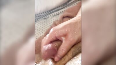 Solo jerk off session ends in a huge load