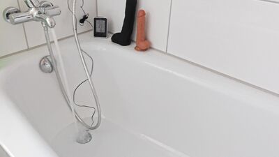 Slave bath