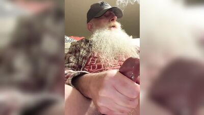 Smokin Daddy Ready to Fuck Your Ass