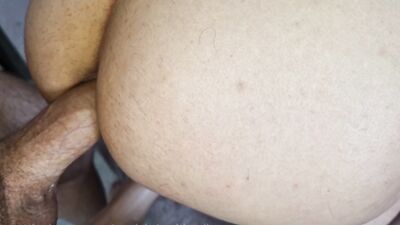 He Fed Sperm and Fucked a Beautiful and Fucking Courier in the Ass with a Big Dick.