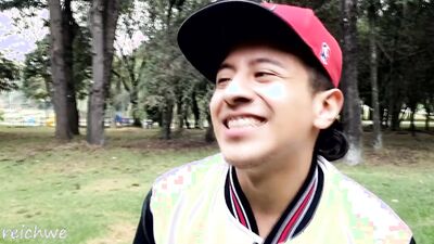 Entrenado como puta en el parque con morbo en español
