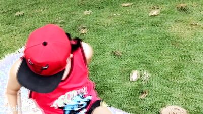 Entrenado como puta en el parque con morbo en español