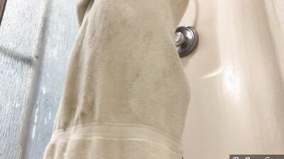 Lazy Weekend 2 - Sunday - Peeing, showering and cum