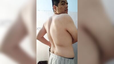 CUERPO DESNUDO Y NATURAL DE MACHO MEXICANO ????????