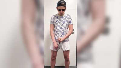 18 Cute twink wanks, cums and eat cum