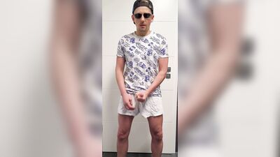 18 Cute twink wanks, cums and eat cum