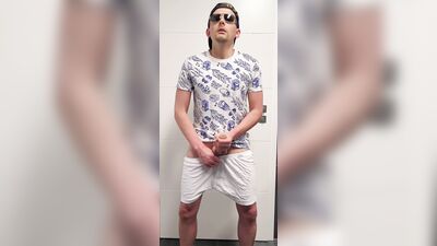 18 Cute twink wanks, cums and eat cum