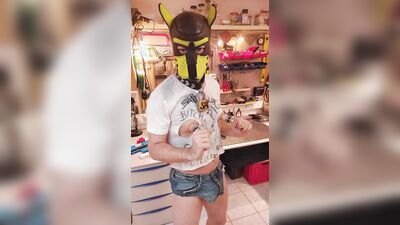 Pig Slut Whore Titten-Sau Huge Big Cock Cum shot in Workshop