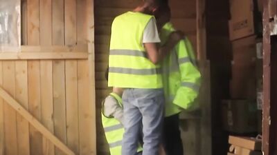 Kinky ks make a cock munching train at a warehouse