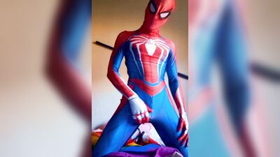 Spiderman jerking off