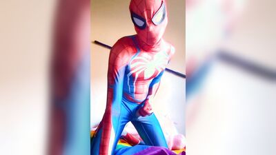 Spiderman jerking off