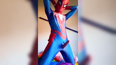 Spiderman jerking off