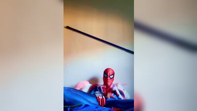 Spiderman jerking off