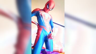 Spiderman jerking off