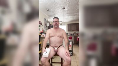 Luvbennude has fun with Lovense and Plugs