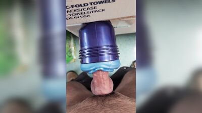 Big throbbing mushroom tipped Italian cock fucking alien pussy sex toy
