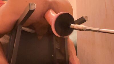 Vídeo feito hoje 28/06/24 um dildo gigante para relaxar