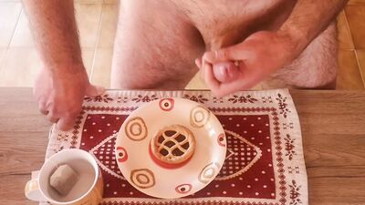 Cicci77 masturbates Pedro to prepare lots of sperm to eat for breakfast
