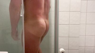 Washing my white ass after burned on the beach.