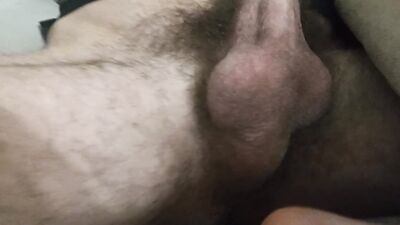 ???? The Horny Guy Likes to Rub His Long Dick With His Soft Spit Feet