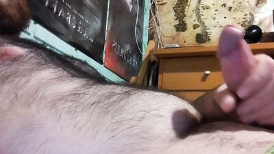 Hairy man cumming in his own chest