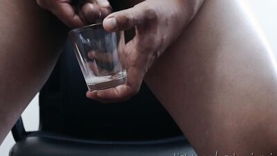 Asian Edging Stroking Cum Shot in glass and Swallow 台湾男生控射到生吞
