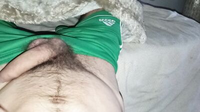 Espectacular Corrida Juguetona De Esta Bonita Polla Enorme Grabada Con El Móvil a Oscuras