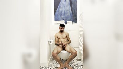 Hard jerk off in the shower