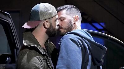 Jake Nicola & Vander Pulaski are fucking in the garage