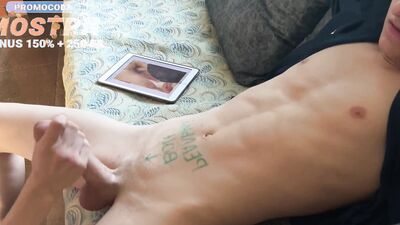 A twink with a sweet ass sat on Gopnik's big dick