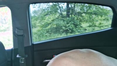 A random trucker fucks in public in a car with daddy to cum!